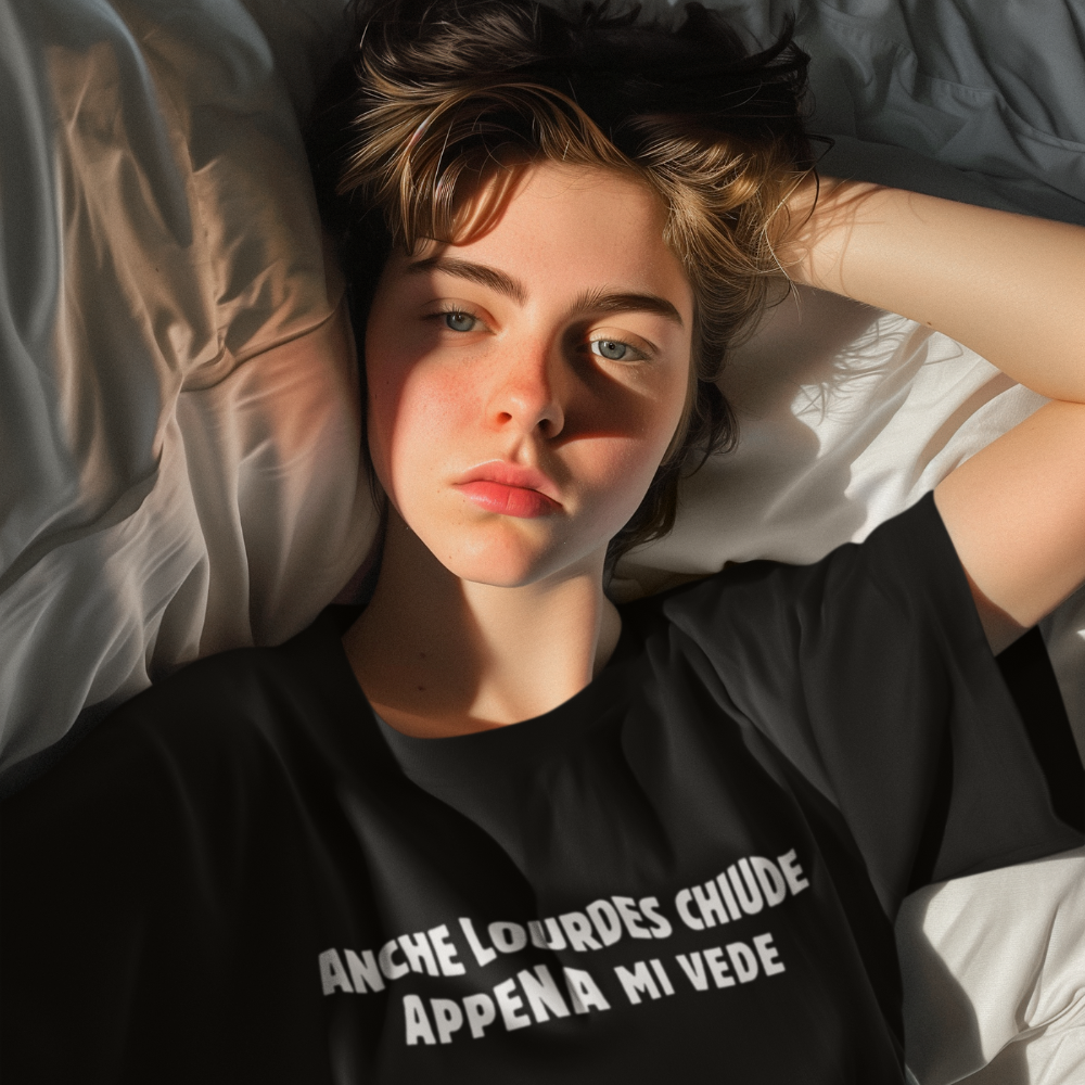 T-Shirt LOURDES CHIUDE