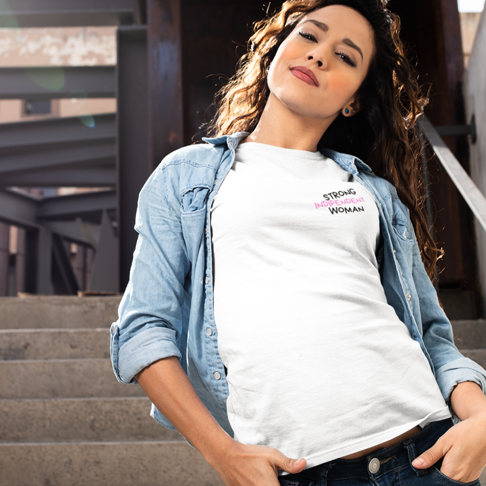 T-Shirt/Canotta - Al posto del <3 - Strong Indipendent Woman