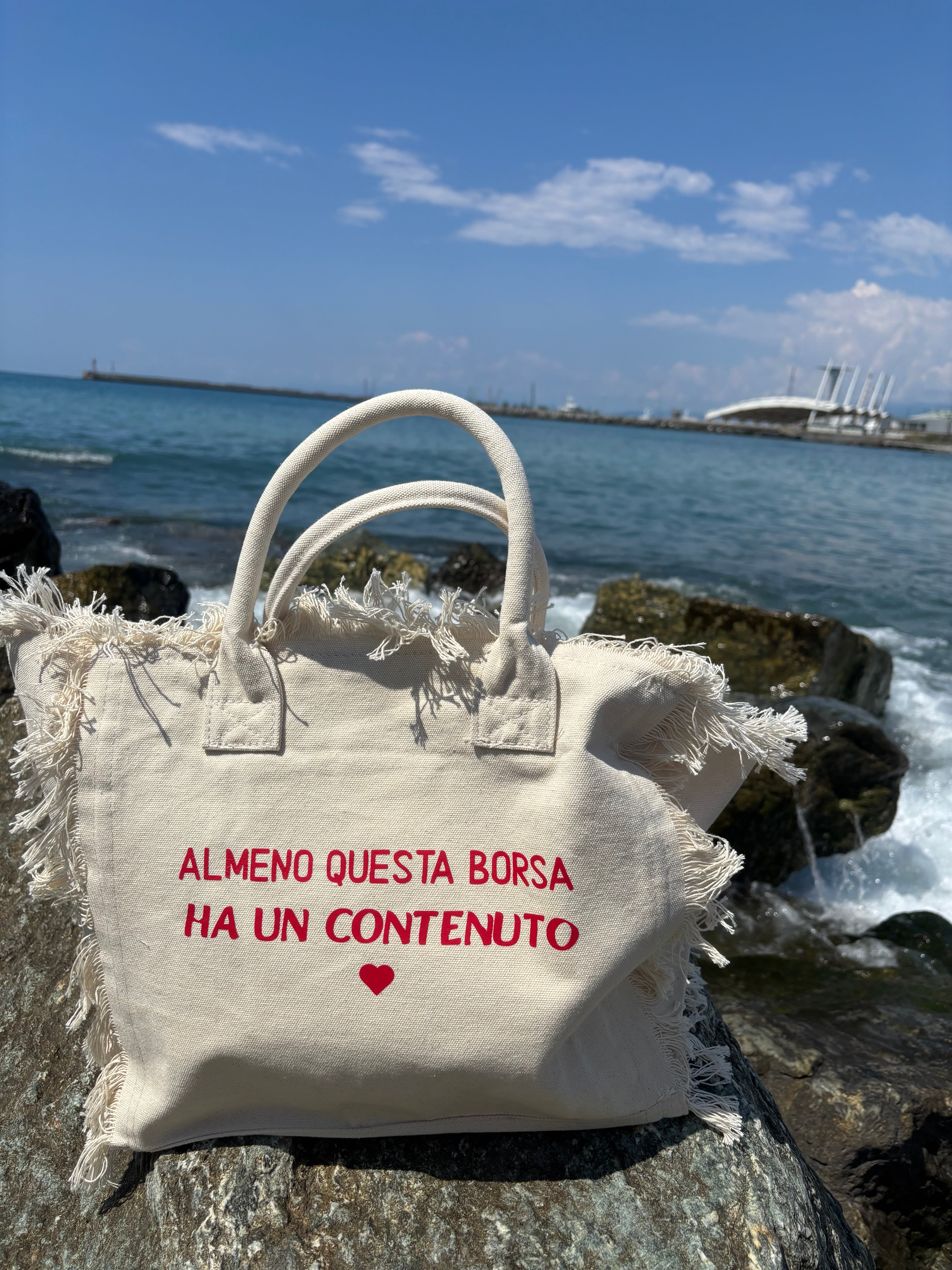Borsa cotone con zip 36x32cm - Almeno questa borsa ha un contenuto