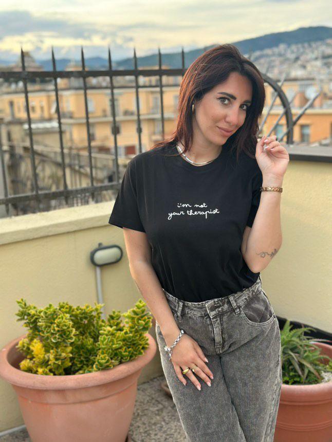 T-Shirt - Al posto del <3 - Not your therapist